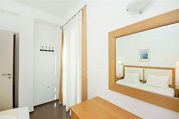 Porto & 3* Plakiás